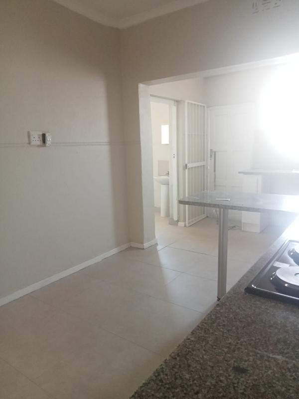 To Let 3 Bedroom Property for Rent in Maitland Western Cape